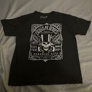 Large Guns N’ Roses Tee Shirt
